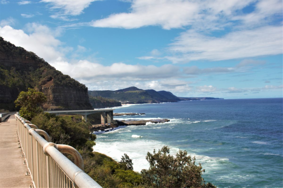 This is an image of the coast from the Sea Cliff Bridge, looking north.